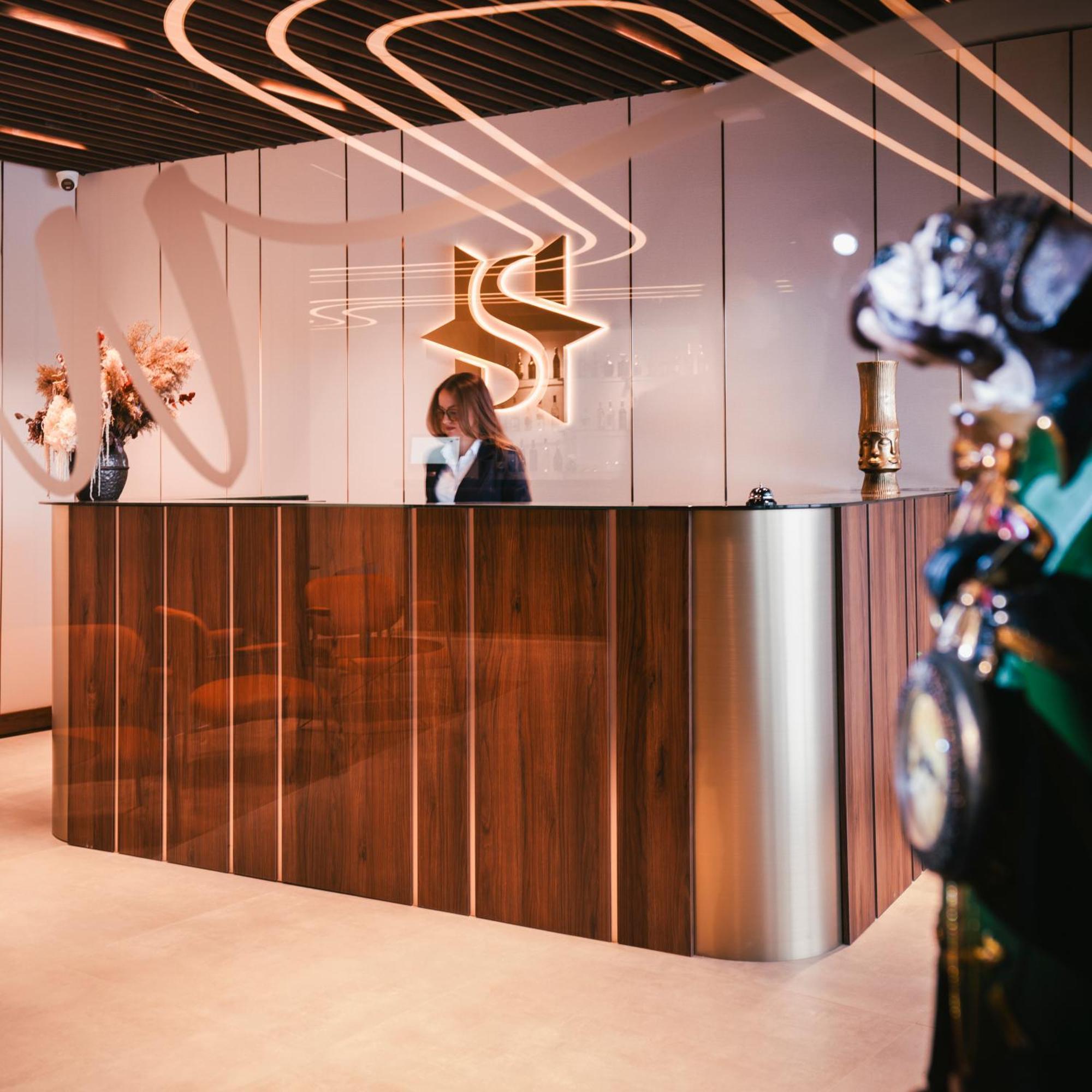 Star Hill Hotel プリシュティナ エクステリア 写真